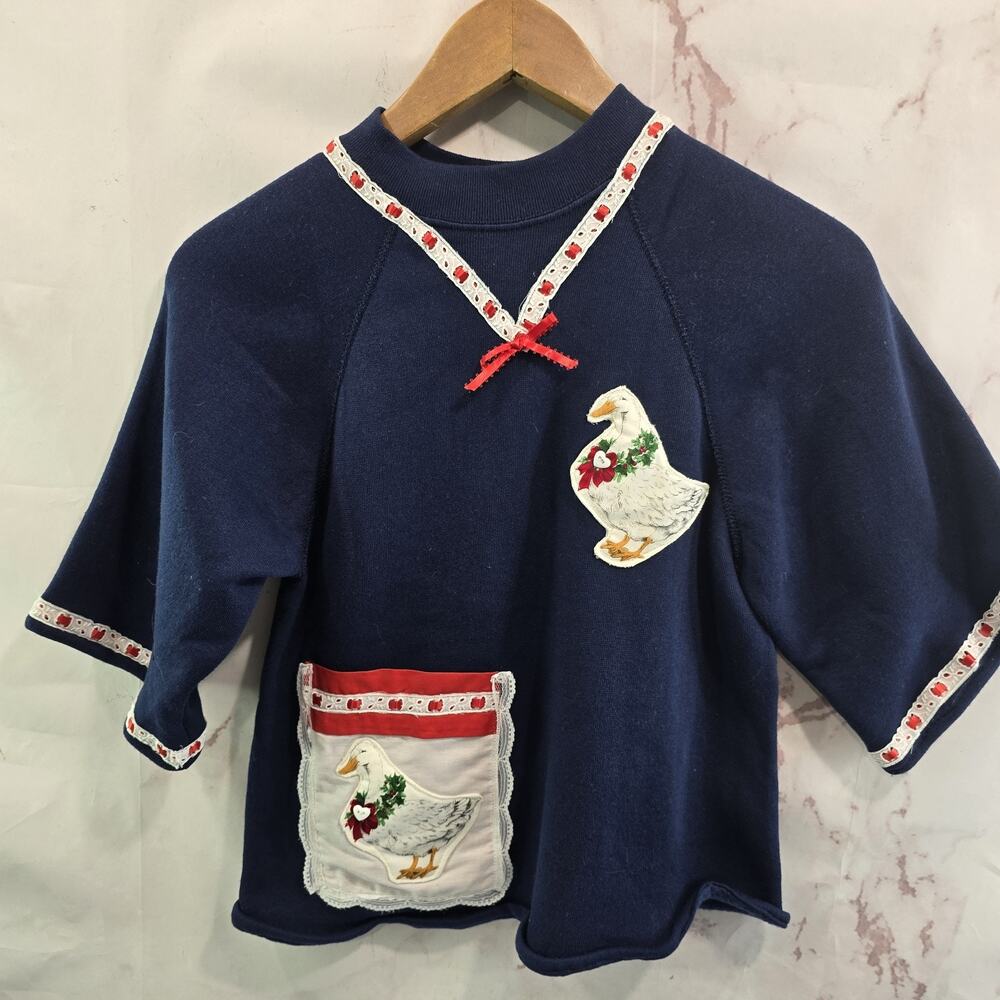 Vintage Christmas Sweatshirt Youth Small Medium Girls Boys Kids Goose Holiday